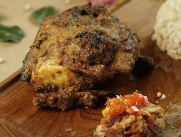 AYAM BETUTU